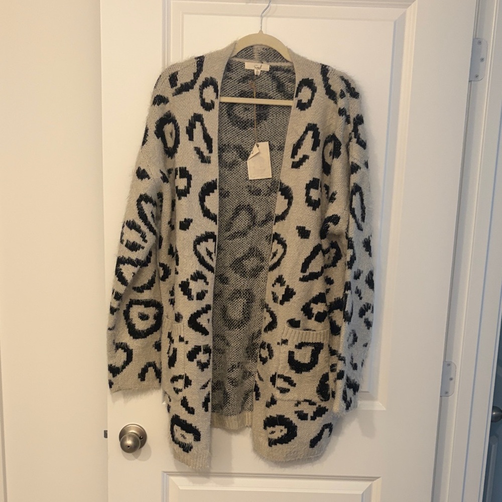 NWT Easel Black and Cream Animal Print Cardigan